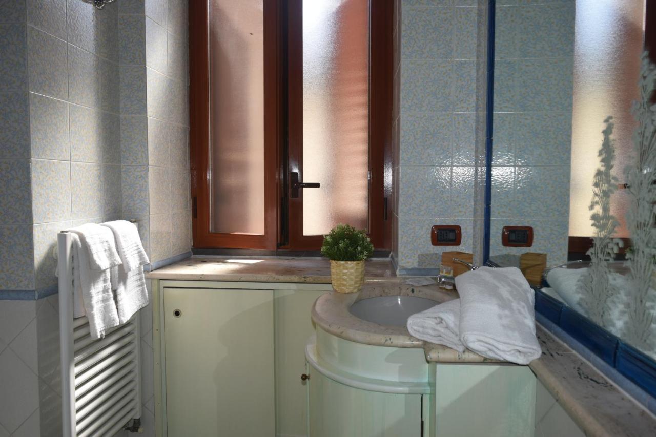 La Finestra Sul Mare Bed & Breakfast Ischia Ngoại thất bức ảnh